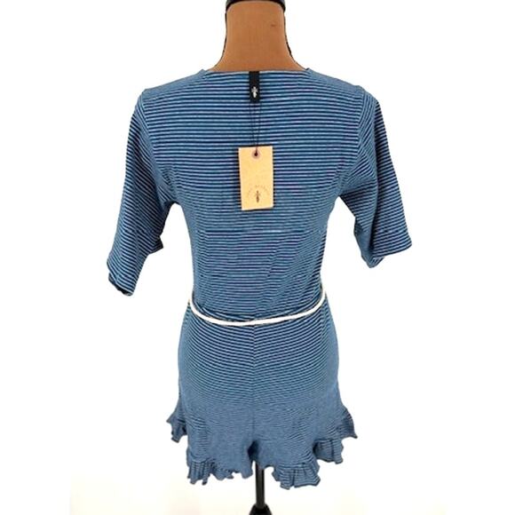 Knot Sisters Anthropologie Blue and White Pinstripe Mini Romper – XS NWT - Picture 3 of 7